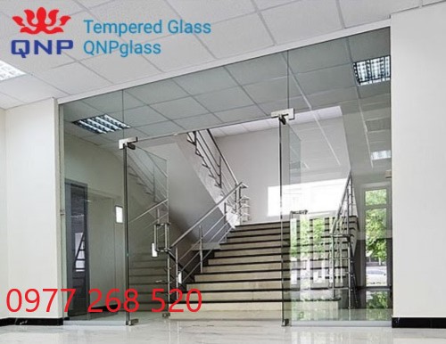 VÁCH KÍNH CƯỜNG LỰC PHỐ HÀM LONG