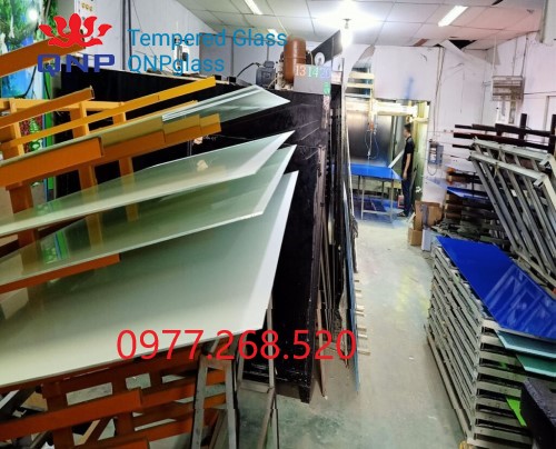 KÍNH CƯỜNG LỰC SƠN MÀU
