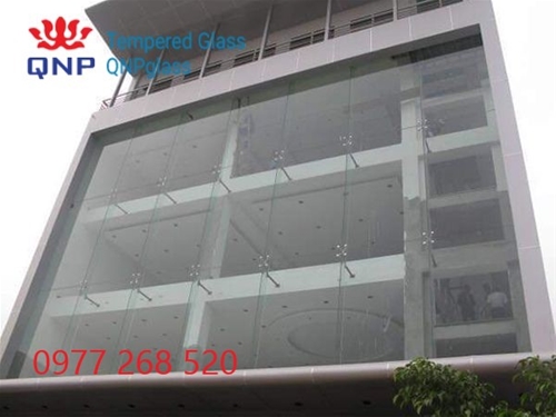 VÁCH KÍNH CƯỜNG LỰC MẶT TIỀN