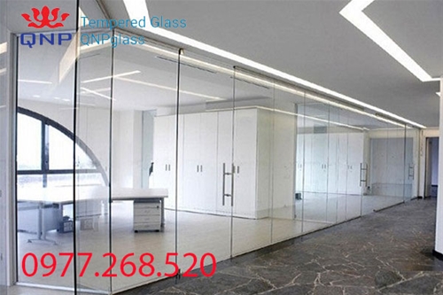 Vách Kính Cường Lực 13
