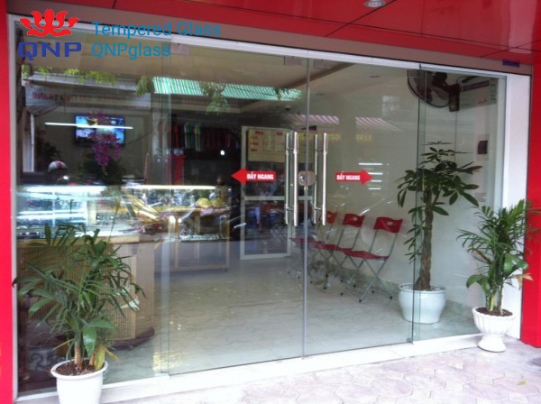 Báo giá làm cửa kính cường lực tại Hưng Yên, Cửa kính cường lực 