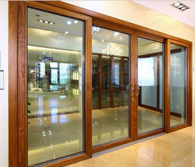 Đặc điểm của cửa kính cường lực khung gỗ