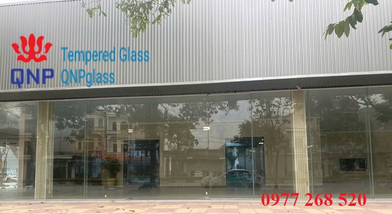 Đơn vị lắp đặt vách kính showroom uy tín, Địa chỉ lắp đặt vách kính showroom chuyên nghiệp, Báo giá vách kính showroom giá rẻ, Dịch vụ lắp đặt vách kính showroom trọn gói