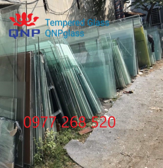Thanh lý kính cường lực cũ giá tốt