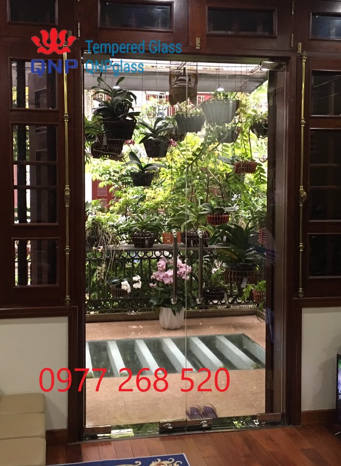 Cửa kính cường lực giá thấp, Cửa kính cường lực giá mềm, Cửa kính cường lực giá cả hợp lý