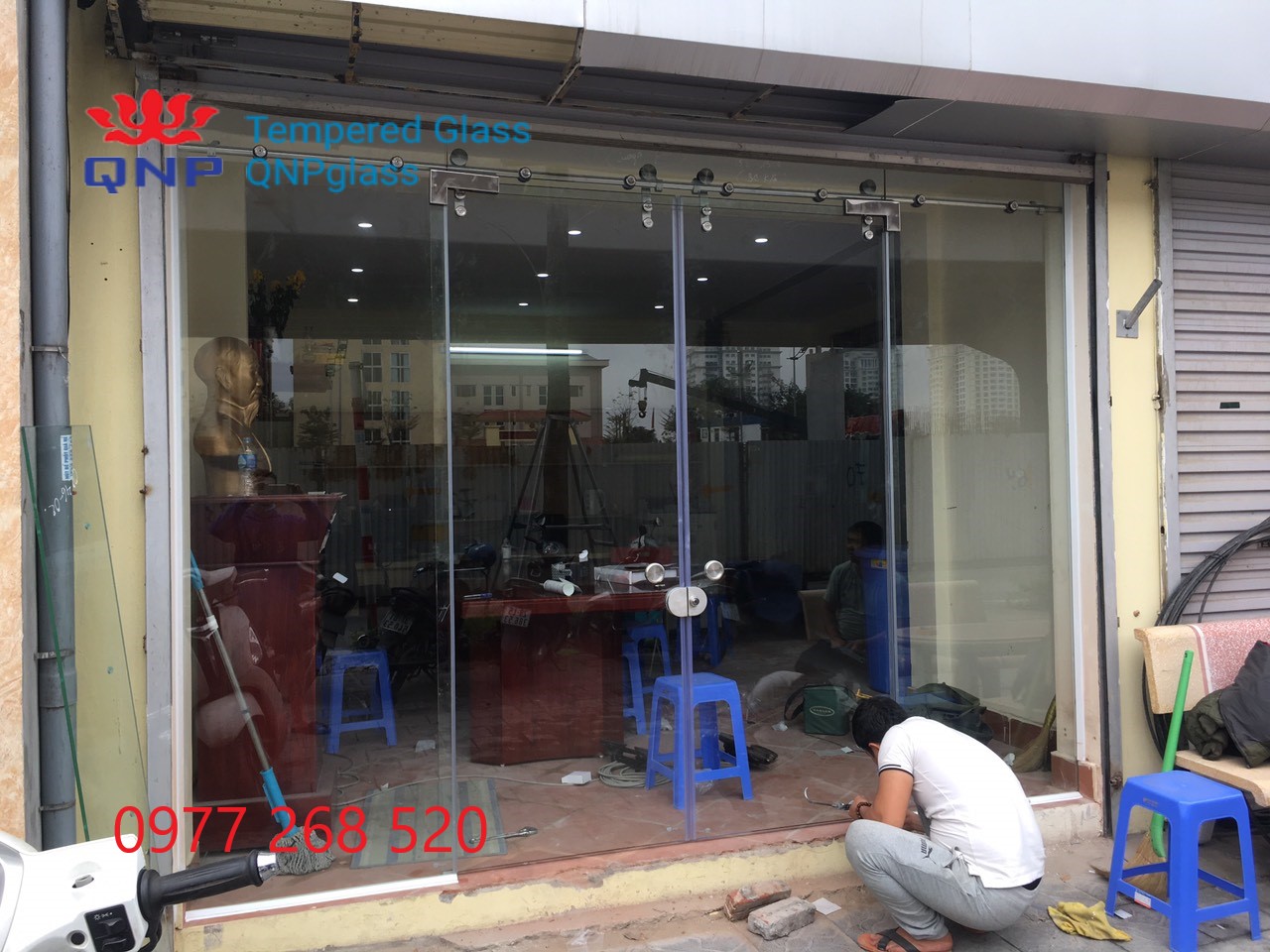 Sua cua kinh cuong luc bi xe canh, Sua cua kinh cuong luc hong ban le, Sua khoa cua kinh cuong luc 