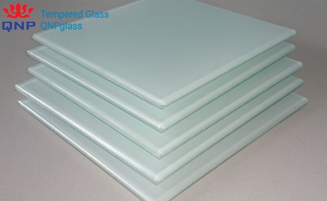 Mách bạn nơi gia công kính cường lực giá rẻ chất lượng cao tại Hà Nội, gia công kính cường lực giá rẻ