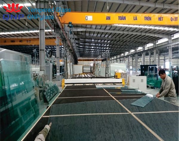 Lắp đặt cửa kính cường lực tại Trương Định, Cửa kính cường lực giá rẻ tại Hà Nội, Báo giá cửa kính cường lực mới nhất