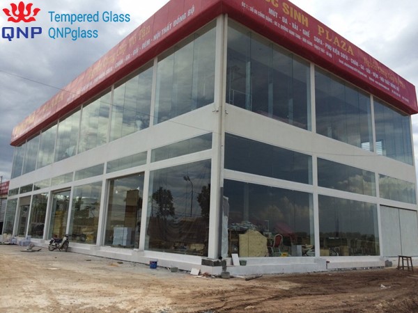 Thông tin tư vấn mua vách kính cường lực văn phòng tiện lợi