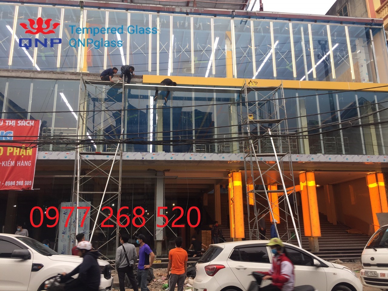 tư vấn thi công vách kính cường lực