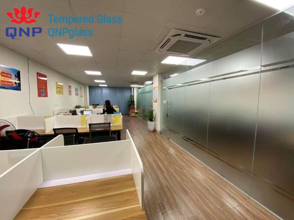 Nơi bán và lắp đặt vách kính cường lực tại Hải Phòng, vách kính cường lực tại Hải Phòng
