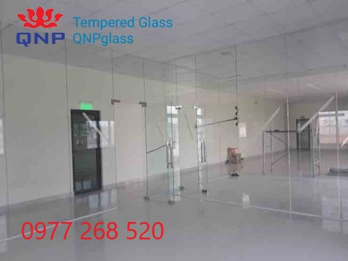 Đơn vị lắp đặt vách kính cường lực giá rẻ năm 2025, Báo giá lắp đặt vách kính năm 2025, Dịch vụ lắp đặt vách kính năm 2025
