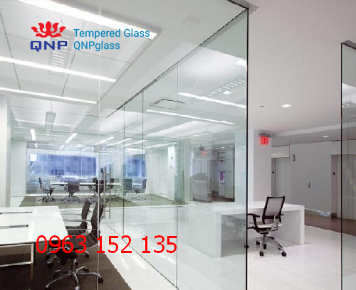 Đơn giá hoàn thiện vách kính cường lực không phát sinh chi phí 2021, Vách kính cường lực