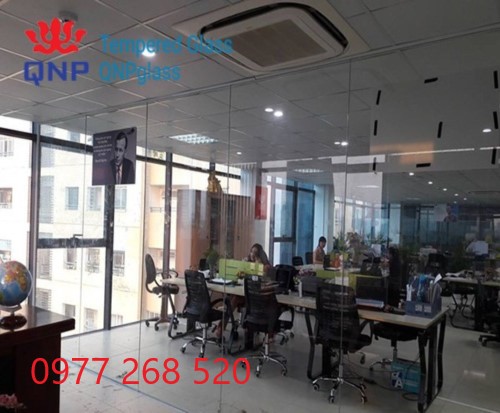 Thi công vách kính cường lực cao cấp, Thi công vách kính cường lực giá rẻ, Thi công vách kính cường lực chuyên nghiệp