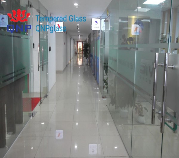 Báo giá làm vách kính cường lực văn phòng tại Viwaseen Tower giảm giá 10%, Sản phẩm vách kính cường lực