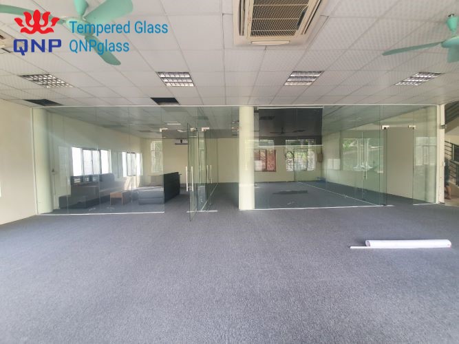 Nơi cung cấp vách kính cường lực chuẩn chất lượng giá gốc tại xưởng, cung cấp vách kính cường lực