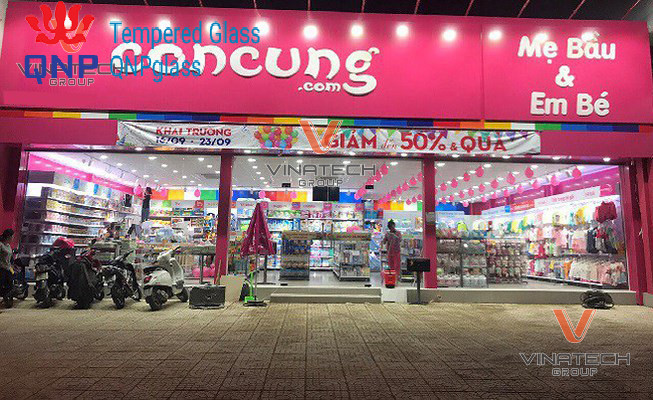 Báo giá vách ngăn kính cường lực siêu thị , vách ngăn kính cường lực