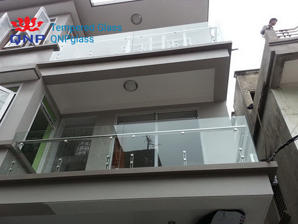 Báo giá lan can kính 12mm giá cạnh tranh nhất Hà Nội, kính cường lực, kính có độ dày từ 10 mm