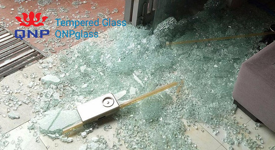 Lý do kính cường lực bị nổ hoặc vỡ và các phương án khắc phục, kính cường lực bị nổ