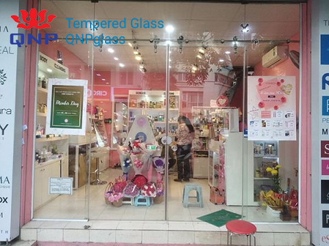 Mách bạn cách thiết kế cửa kính cường lực, Cửa kính cường lực đẹp