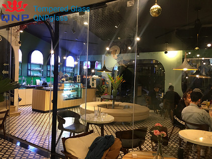 Nơi lắp đặt vách kính cường lực chuẩn, Vách kính cường lực 