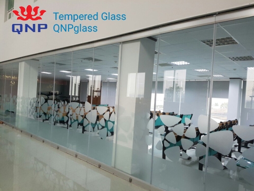 báo giá vách kính nhà xưởng 1