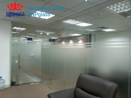 địa chỉ cung cấp cửa kính văn phòng