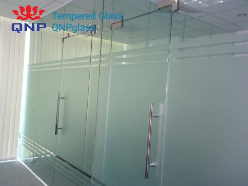 Cửa kính văn phòng tốt, cửa kính văn phòng