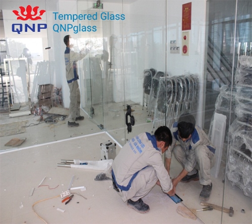 Vách kính nhà xưởng đẹp, Vách kính nhà xưởng