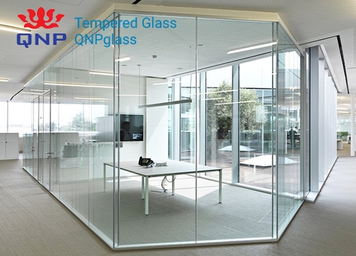 vách kính văn phòng bền bỉ