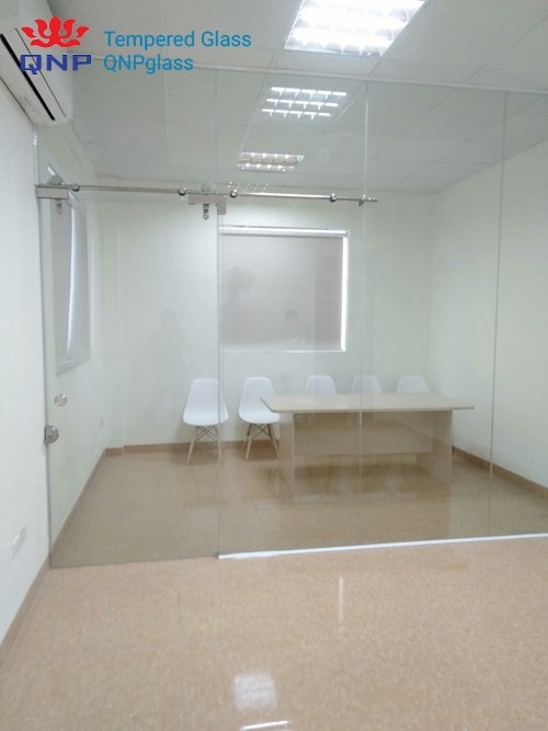 thi công trọn gói cửa kính cường lực văn phòng, cửa kính cường lực văn phòng, vách kính uy tín