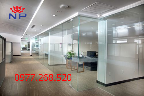 vách kính cường lực văn phòng quận Hoàng Mai