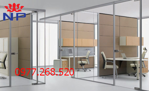 Lắp đặt vách kính văn phòng cho phòng chờ uy tín, chất lượng