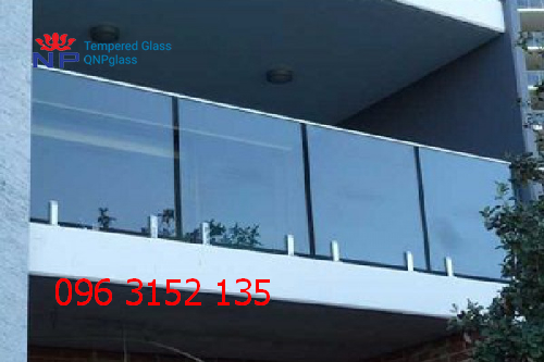 lan can kính cường lực