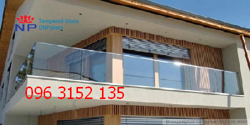 lan can kính giá rẻ