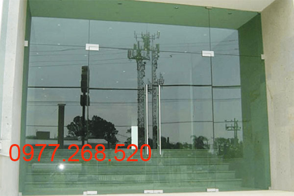 Cửa kính cường lực nào tốt nhất? Lựa chọn đúng loại cửa kính cường lực